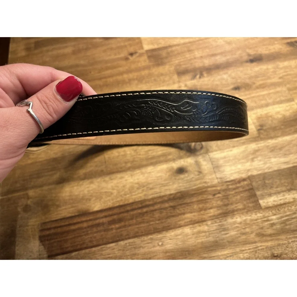 Nacona Belt Co Youth 24 Bull Riding Rodeo Embossed Tooled Leather Belt